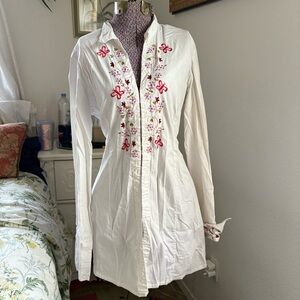 Y2K White Embroidered Blouse